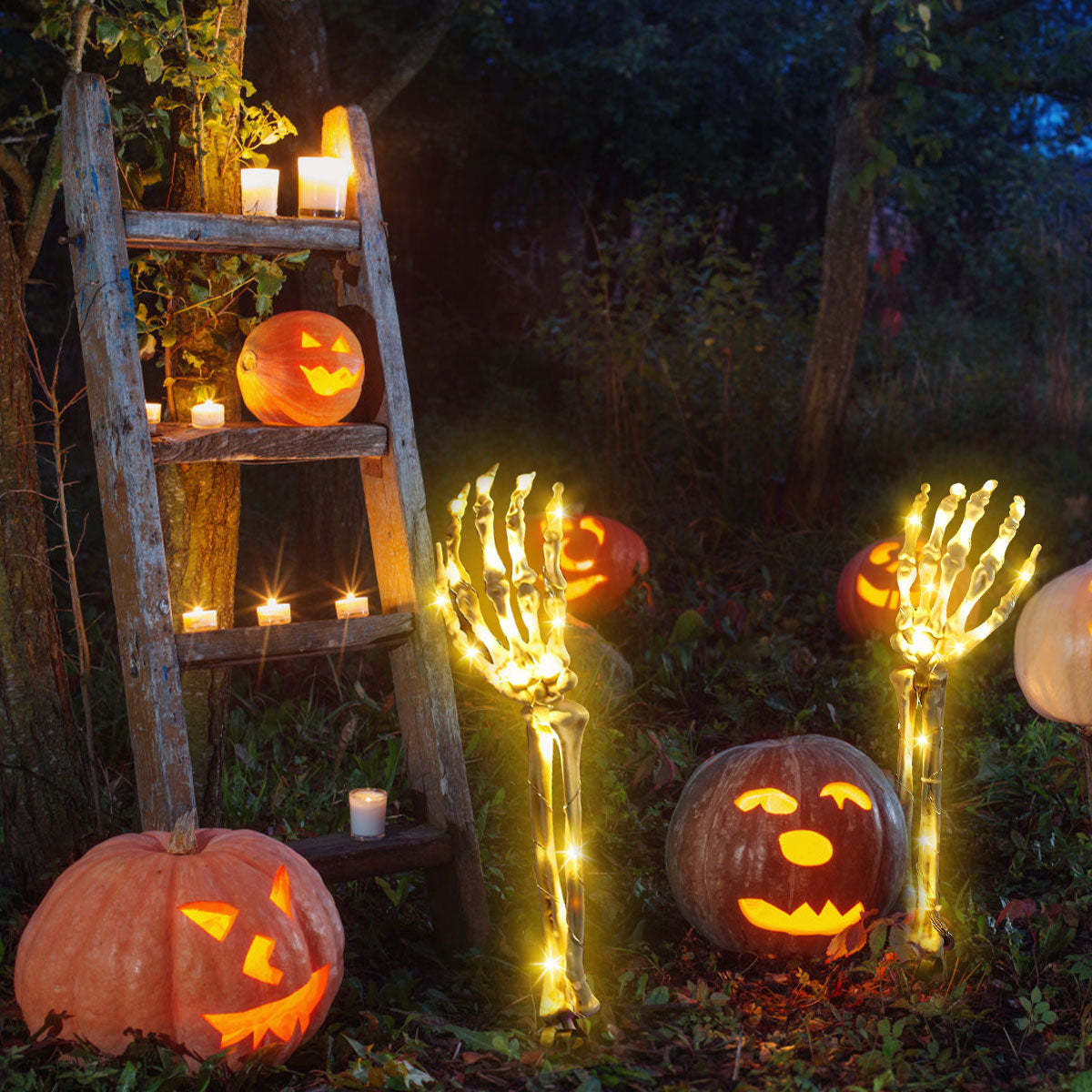 👻🎃Halloween Glowing Skull Hand Bones - 2 Pack